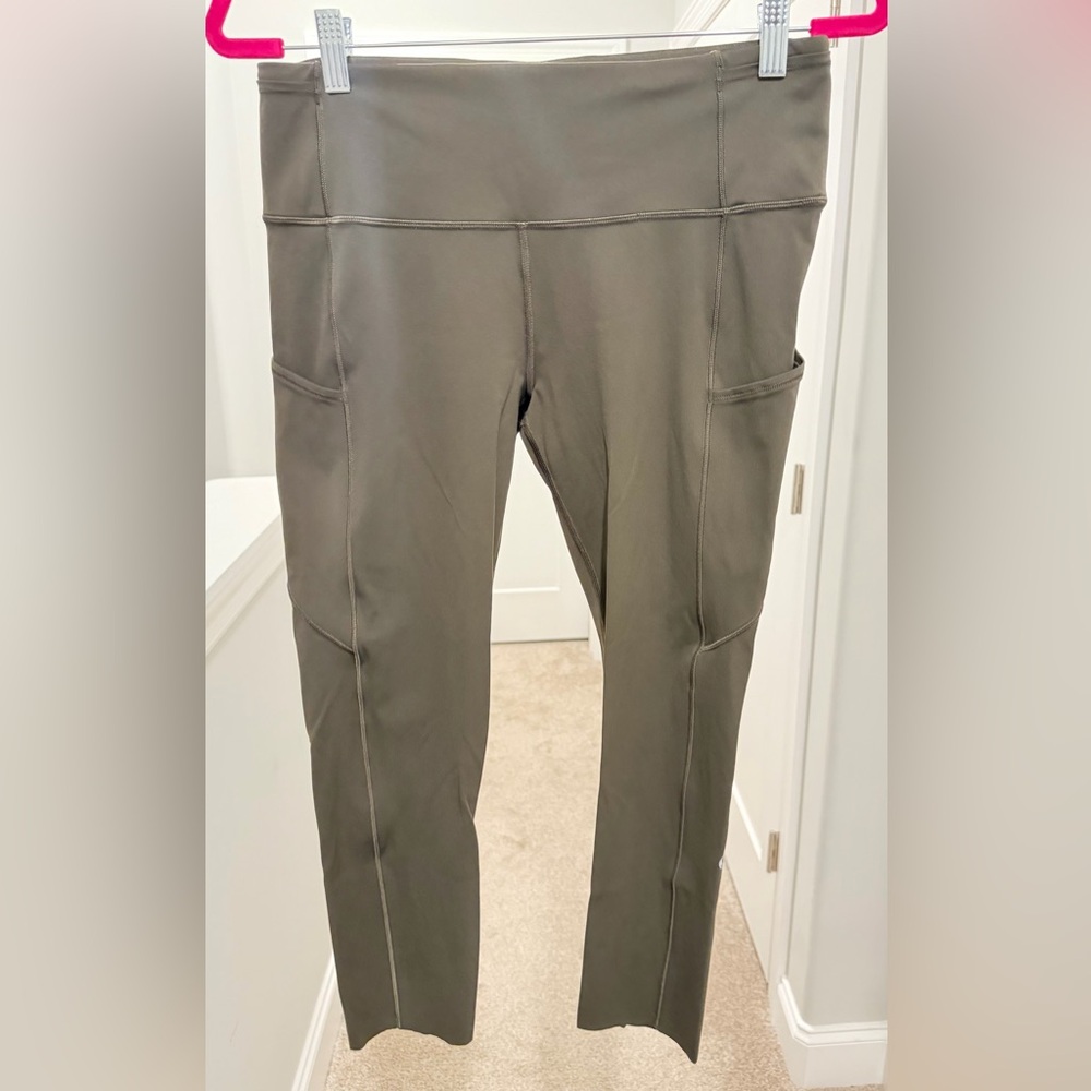 Lululemon Fast and Free with pockets olive size 10